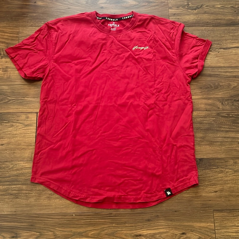 Red youngla tee